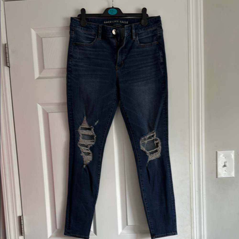 American Eagle Outfitters Women's Distressed Blue Jeans